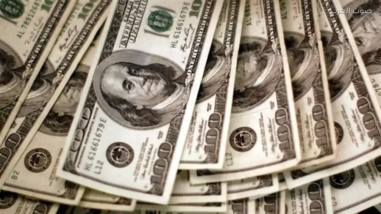 تقلبات جوية حادة.. تأثير اضطراب الطقس على أسعار الذهب والدولار في مصر